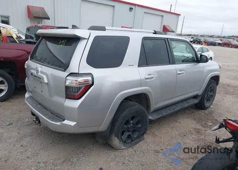 2022 Toyota 4Runner Sr5 z USA, uszkodzony, nr VIN JTEMU5JR8N6054775